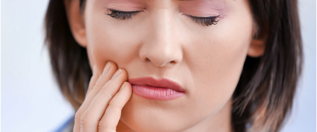 Çene ağrısı belirtileri nelerdir?